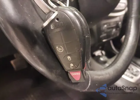 2015 Jeep Cherokee Latitude из США, поврежденный, VIN 1C4PJMCS5FW600003